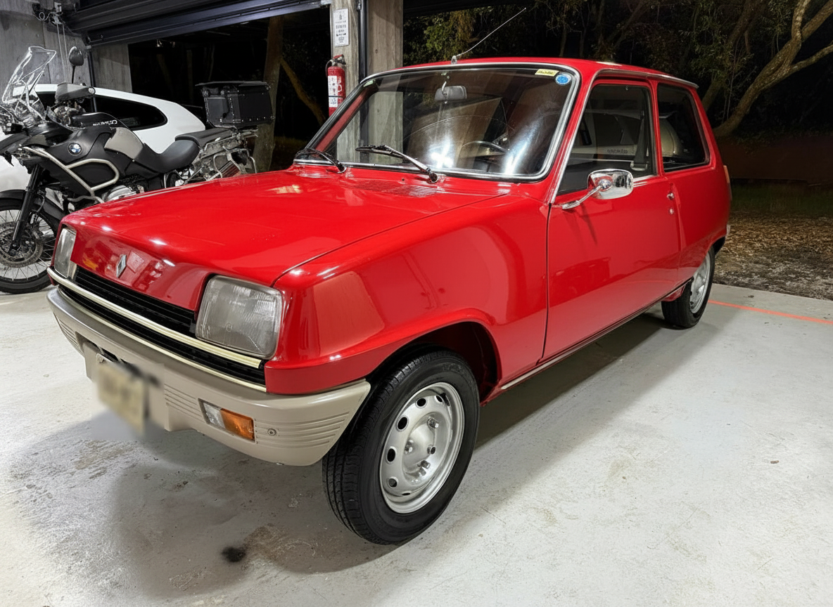 Renault 5 rojo en excelente estado