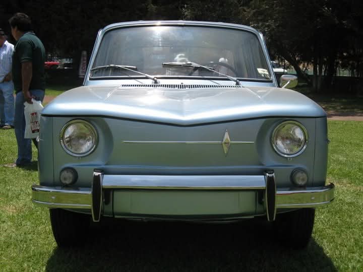 Renault 8 Major azul cielo de frente