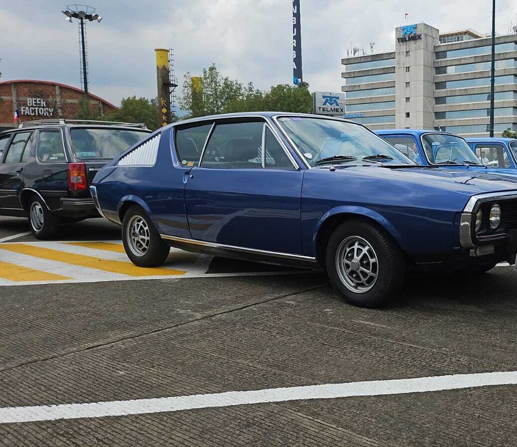 Renault 17