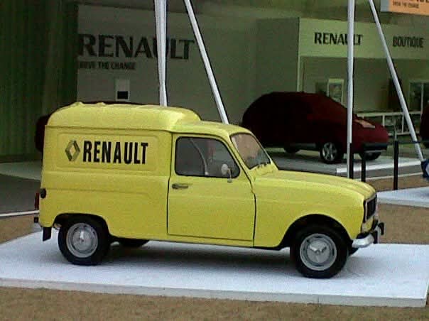 Renault 4F